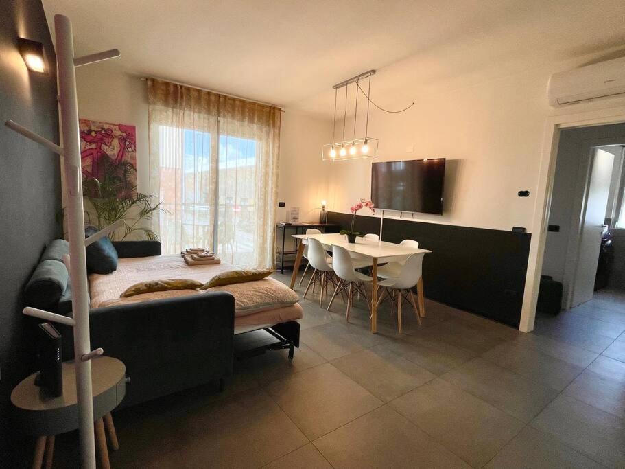 City Center - Modern Flat With Free Parking And Wifi - Apt B Bergamo Exterior photo